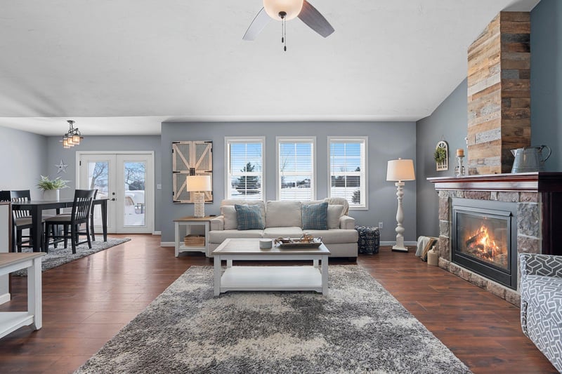 21 Links Ct, Kaukauna, WI 54130