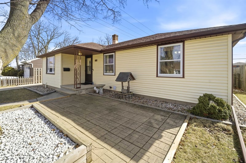 88 Foster Ct, Appleton, WI 54915