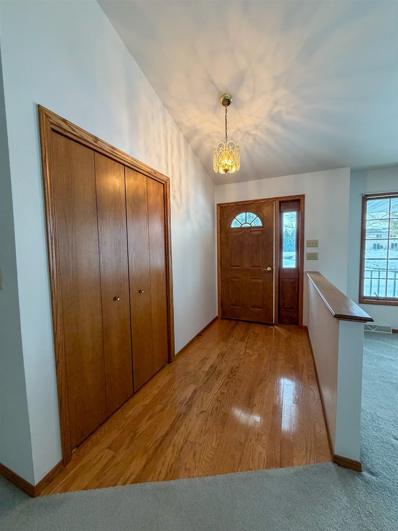511 Pulaski St, Pulaski, WI 54162-9276