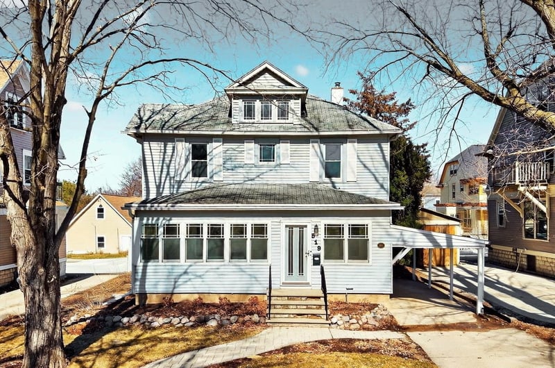 519 Spring St, Green Bay, WI 54301-3632