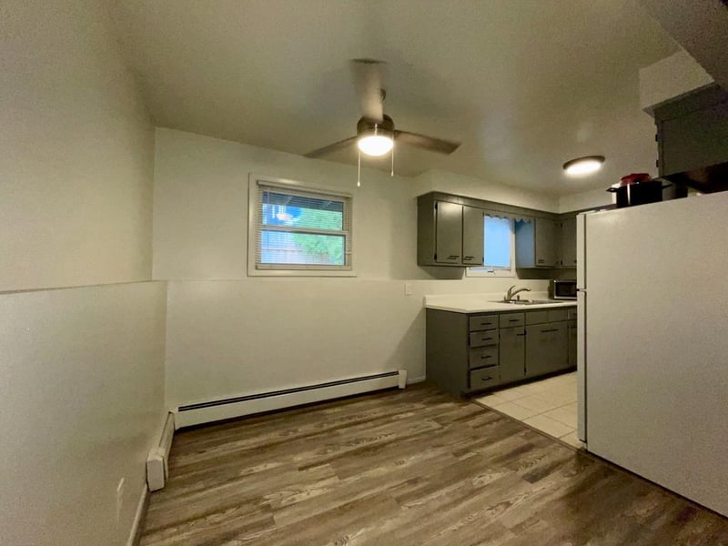 1421 Ridgeway Dr, De Pere, WI 54115-3633