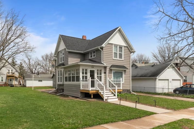 324 Commercial St, Appleton, WI 54911