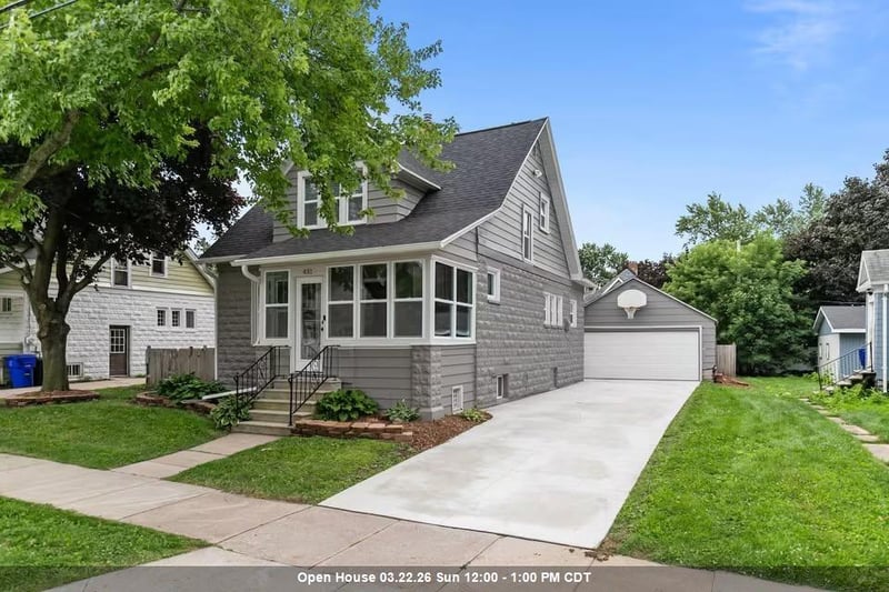 431 Summer St, Appleton, WI 54911