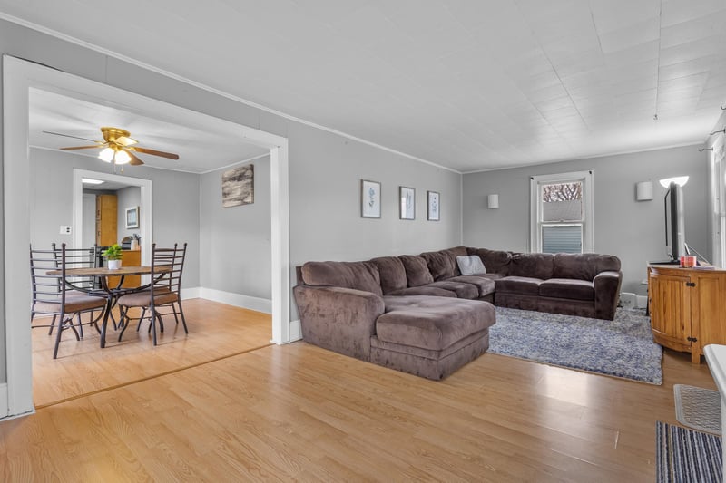 2225 Mt Vernon St, Oshkosh, WI 54901