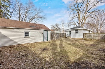 2225 Mt Vernon St, Oshkosh, WI 54901