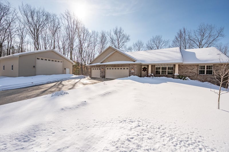 6885 Ireland Trl, Sobieski, WI 54171