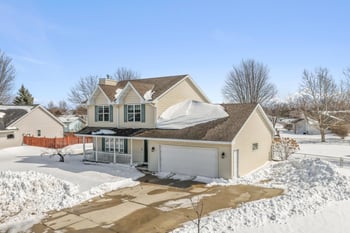 623 Summer Winds Dr, Green Bay, WI 54311-7580