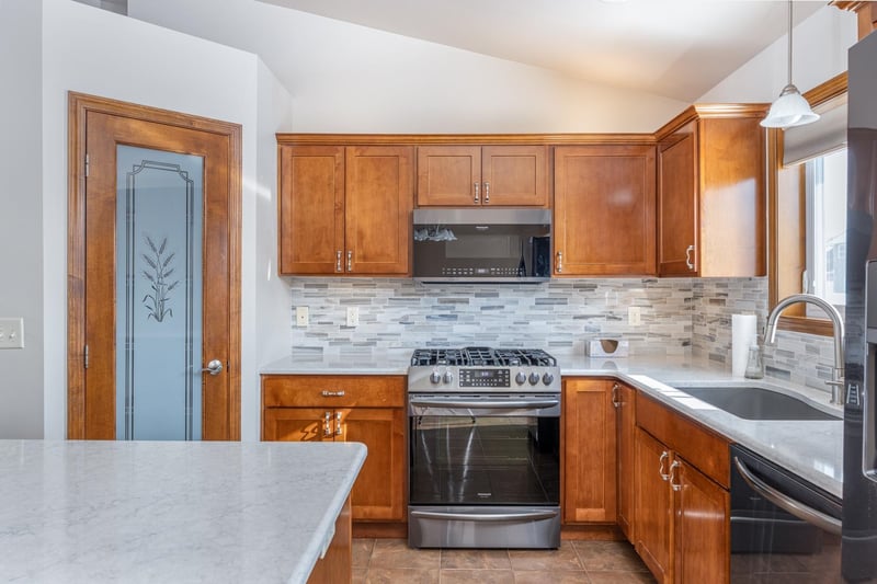 1636 Pendleton Rd, Neenah, WI 54956