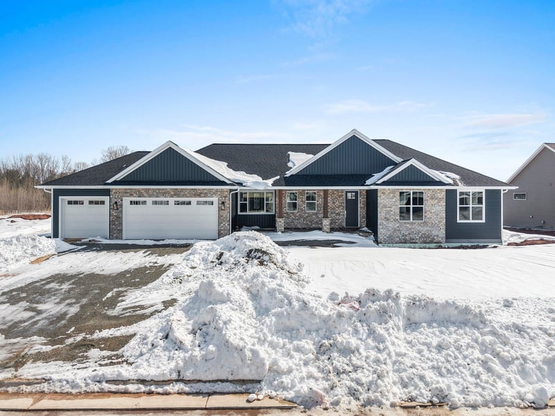 1604 Torchwood Trl, De Pere, WI 54115