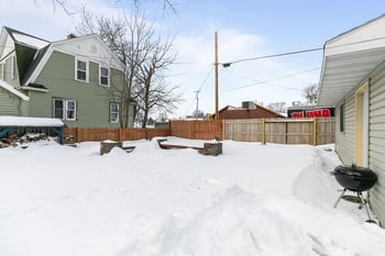 1009 Jefferson St, Oshkosh, WI 54901-3831