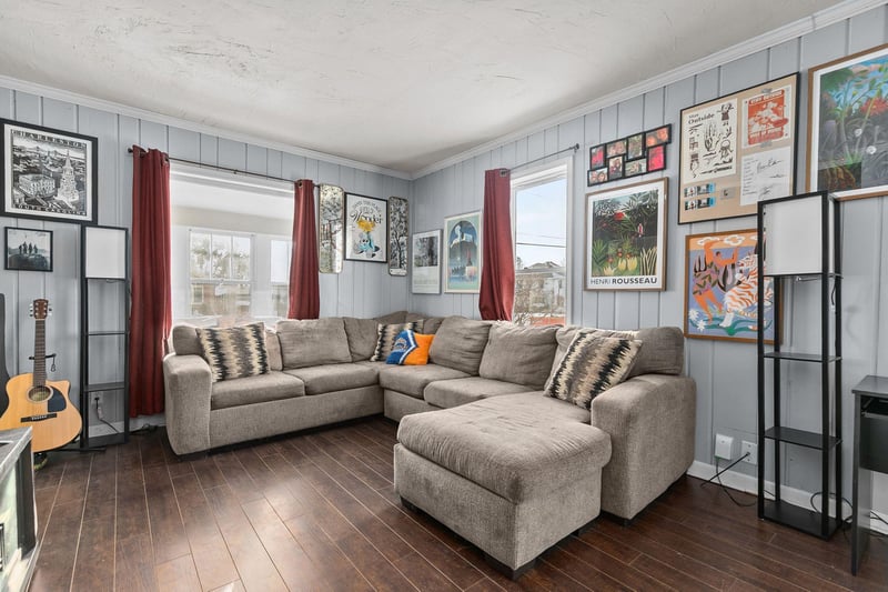 1009 Jefferson St, Oshkosh, WI 54901-3831