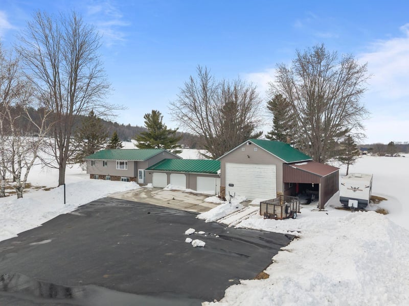 N4907 Lower Rd, Shiocton, WI 54170-9134