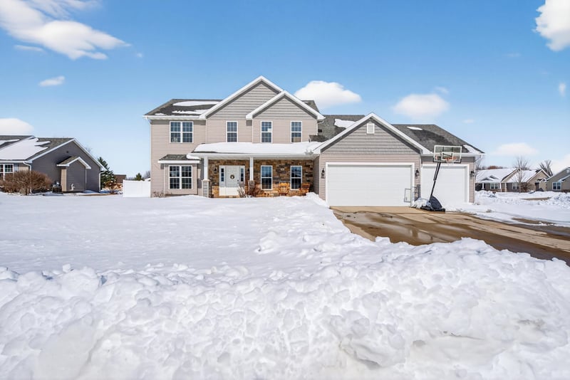 1906 Wasilla Ln, Neenah, WI 54956