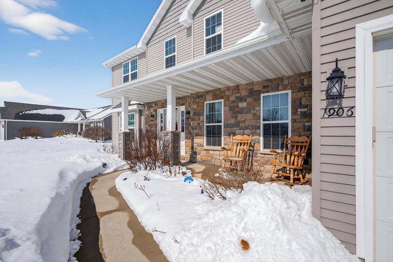 1906 Wasilla Ln, Neenah, WI 54956