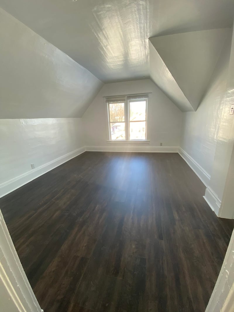 823 Oklahoma St, Appleton, WI 54914