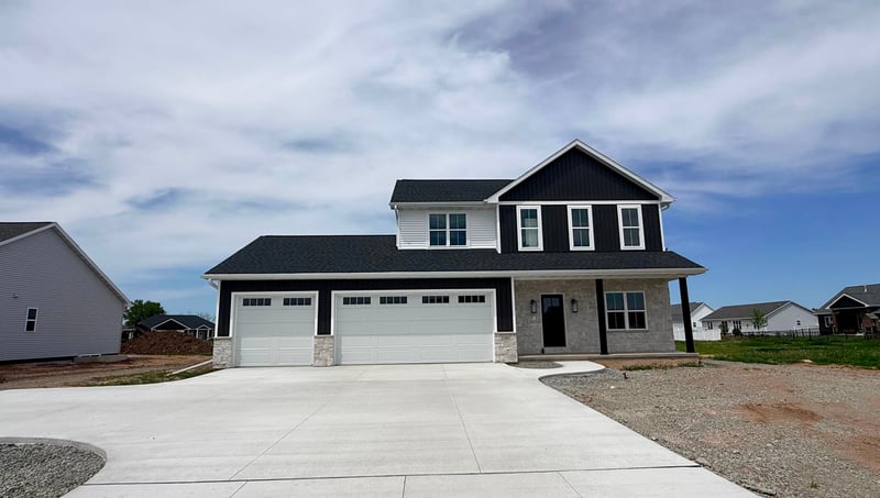 2380 Scheuring Rd, De Pere, WI 54115