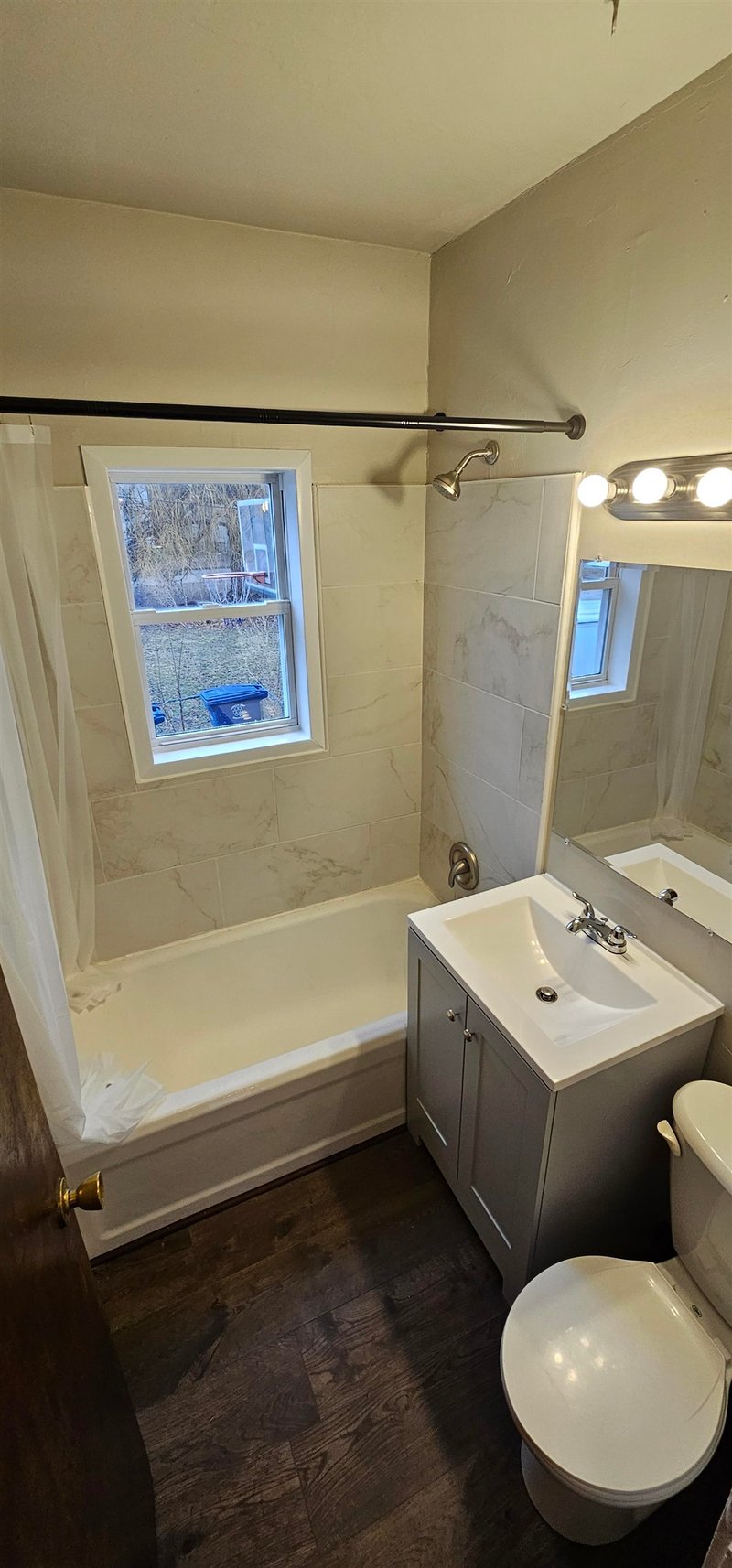 818 Van Buren St, Green Bay, WI 54302