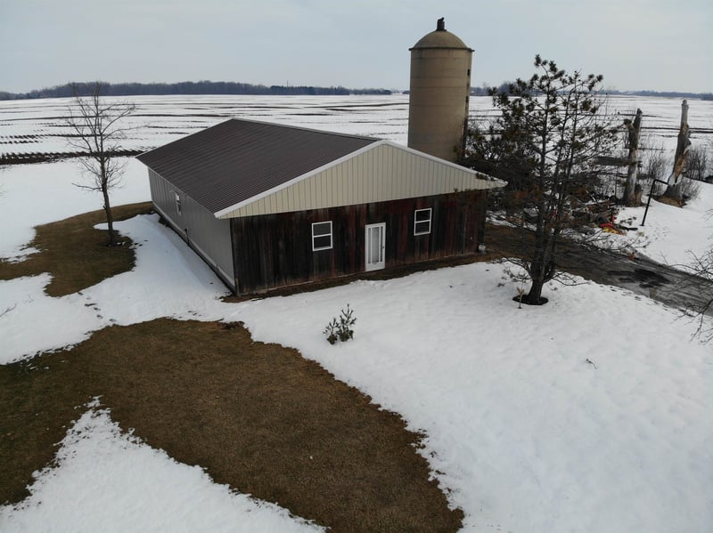 W2350 Greiner Rd, Freedom, WI 54913-9240