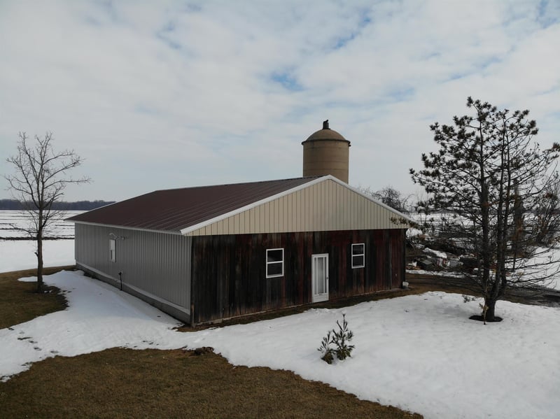 W2350 Greiner Rd, Freedom, WI 54913-9240