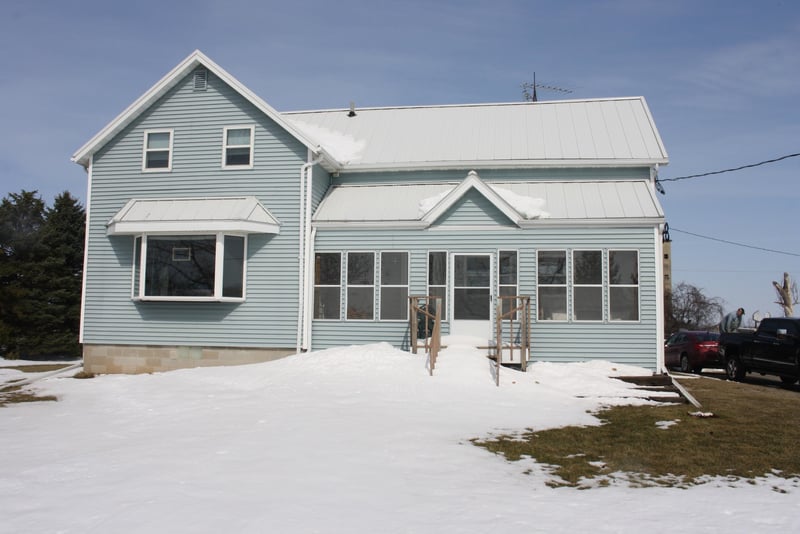 W2350 Greiner Rd, Freedom, WI 54913-9240