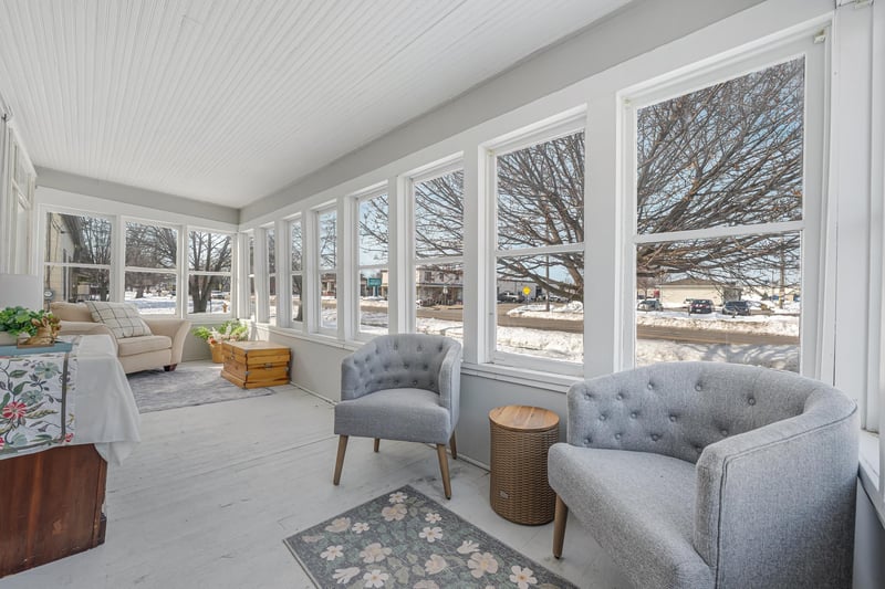 724 Main St, Neenah, WI 54956