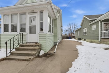 513 School Ave, Oshkosh, WI 54901