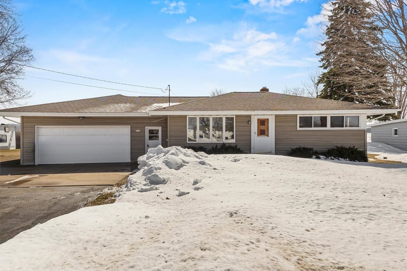 4576 Algoma Rd, New Franken, WI 54229