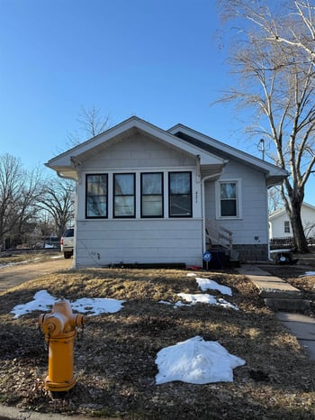 421 Rock Pl, Oshkosh, WI 54901