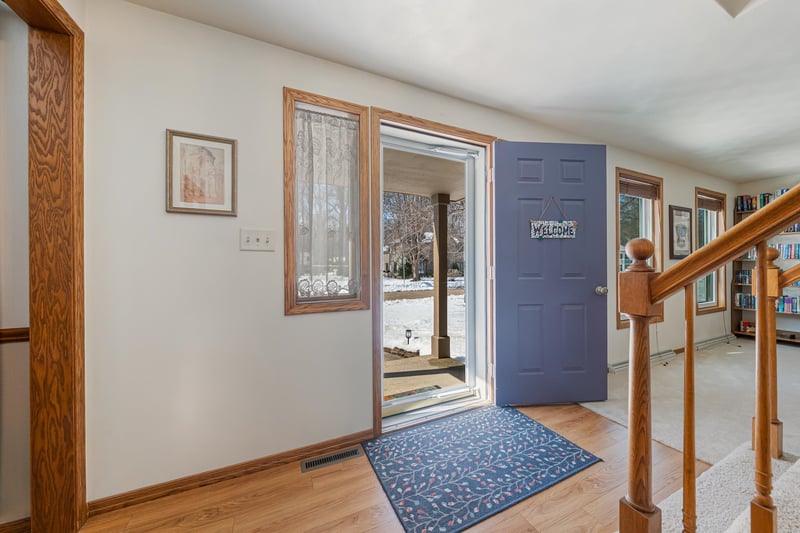 1734 Rebecca Ln, Appleton, WI 54915