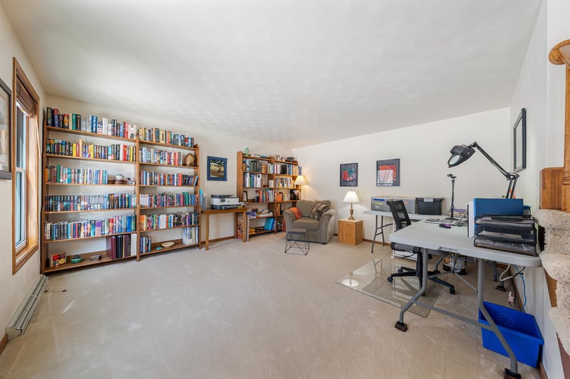 1734 Rebecca Ln, Appleton, WI 54915