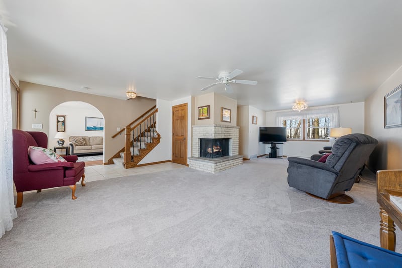 4734 Maple Dr, Green Bay, WI 54313