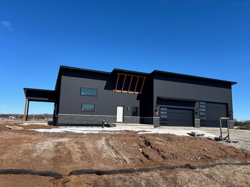 1810 Lost Trl, Suamico, WI 54313
