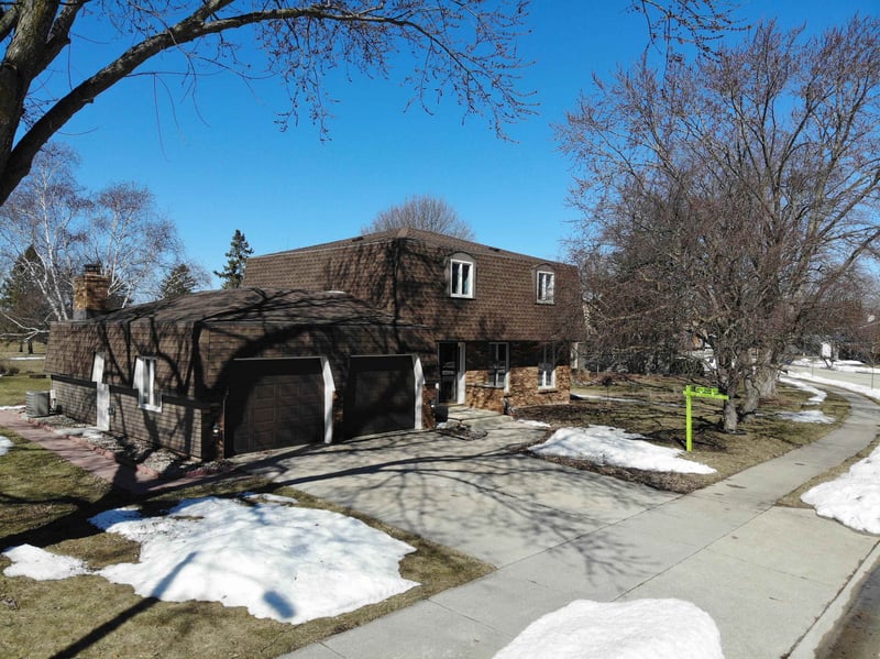 1175 Maricopa Dr, Oshkosh, WI 54904-8118