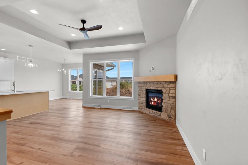 1417 Crossroads Dr, De Pere, WI 54115