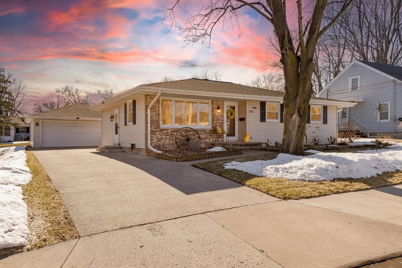 125 Mckinley St, Kaukauna, WI 54130