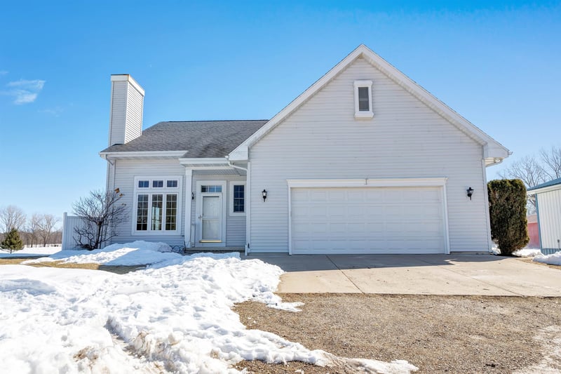 7920 Midway Rd, Lena, WI 54139-970