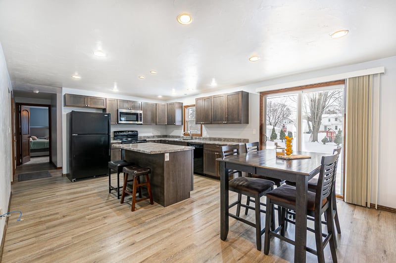 428 Lincoln St, Seymour, WI 54165