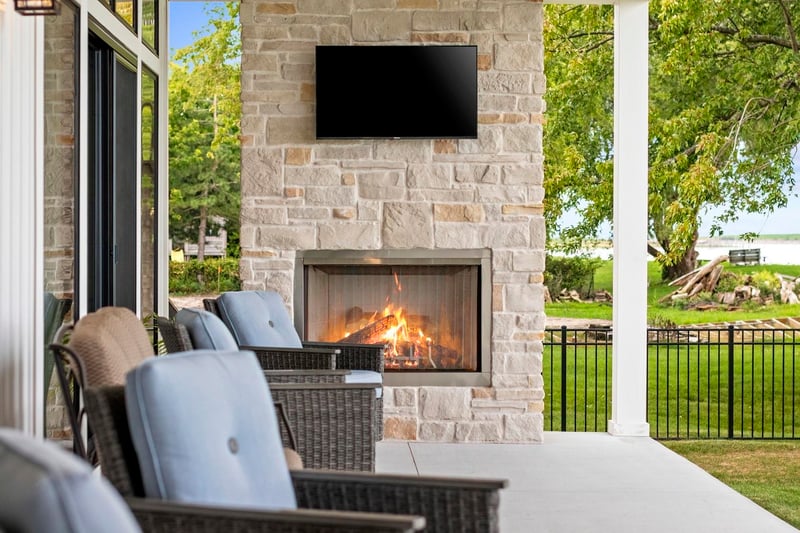 1751 East Shore Cir, Green Bay, WI 54302