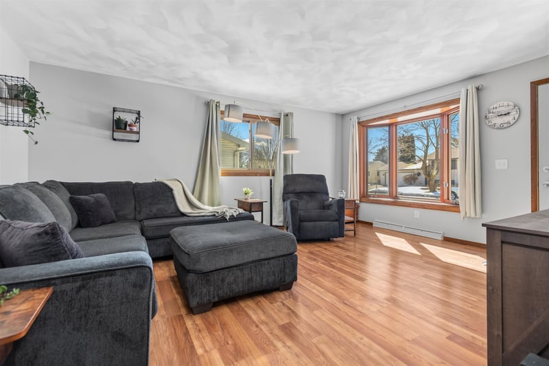 1800 Kasper Dr, Appleton, WI 54914-4769