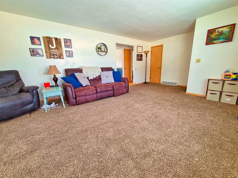 346 Joseph St, Kimberly, WI 54136-1331