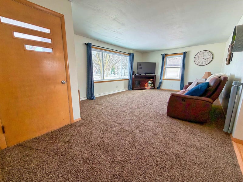 346 Joseph St, Kimberly, WI 54136-1331