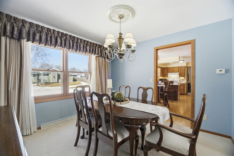 705 Goldenrod Dr, Appleton, WI 54914