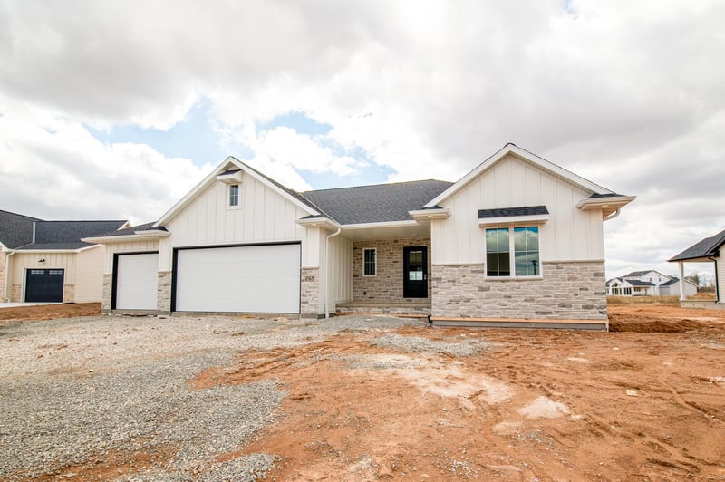 248 Kerrigan Dr, Wrightstown, WI 54180