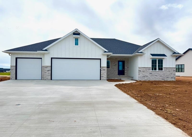 248 Kerrigan Dr, Wrightstown, WI 54180
