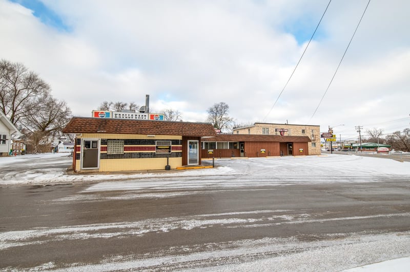 1658 Main St, Green Bay, WI 54302