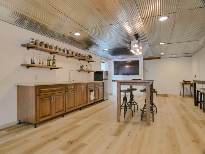 929 Marvelle Ln, Green Bay, WI 54304-4430