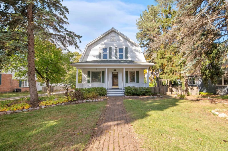 2534 Webster Ave, Green Bay, WI 54301