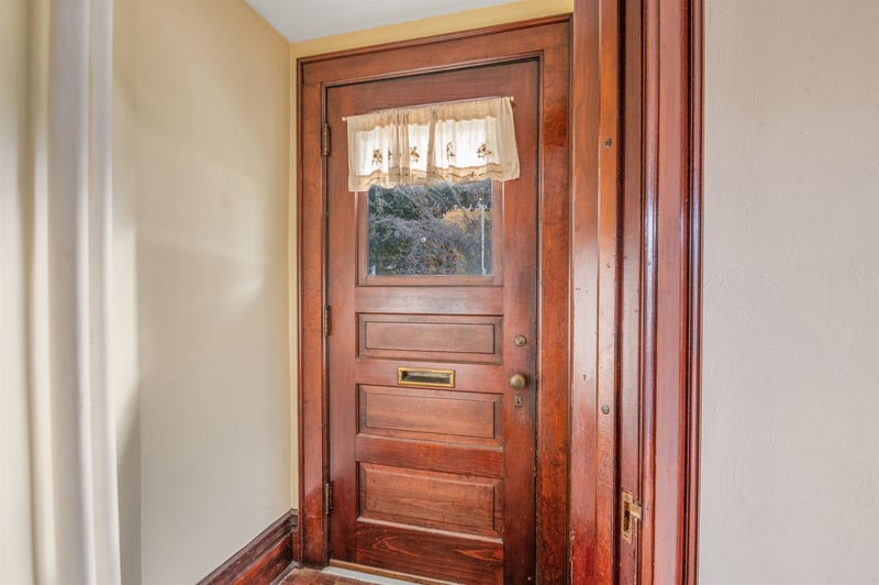 2534 Webster Ave, Green Bay, WI 54301