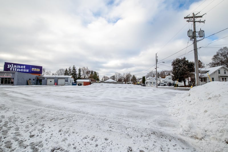 1662 Main St, Green Bay, WI 54302-2629