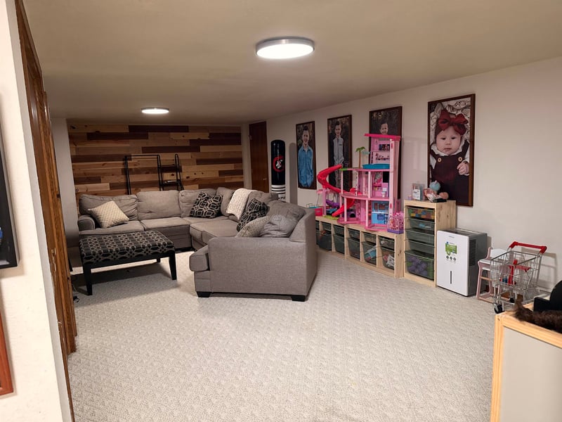 2310 Graceland Ct, Oshkosh, WI 54904